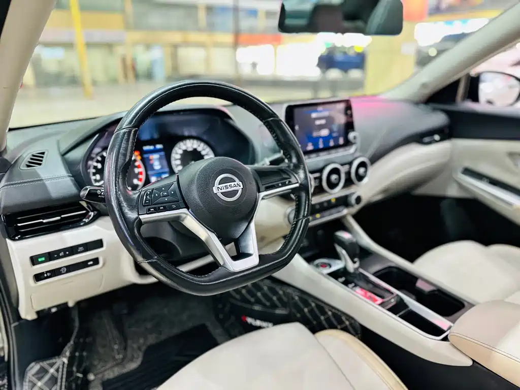 NISSAN SYLPHY 2020
