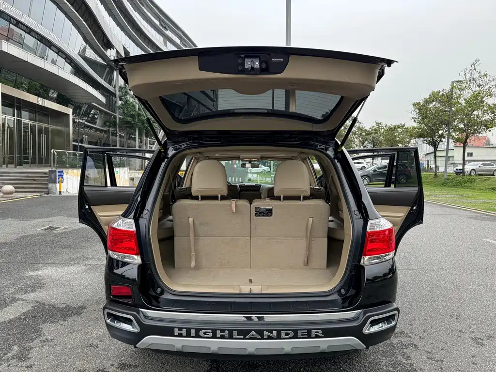TOYOTA HIGHLANDER 2014
