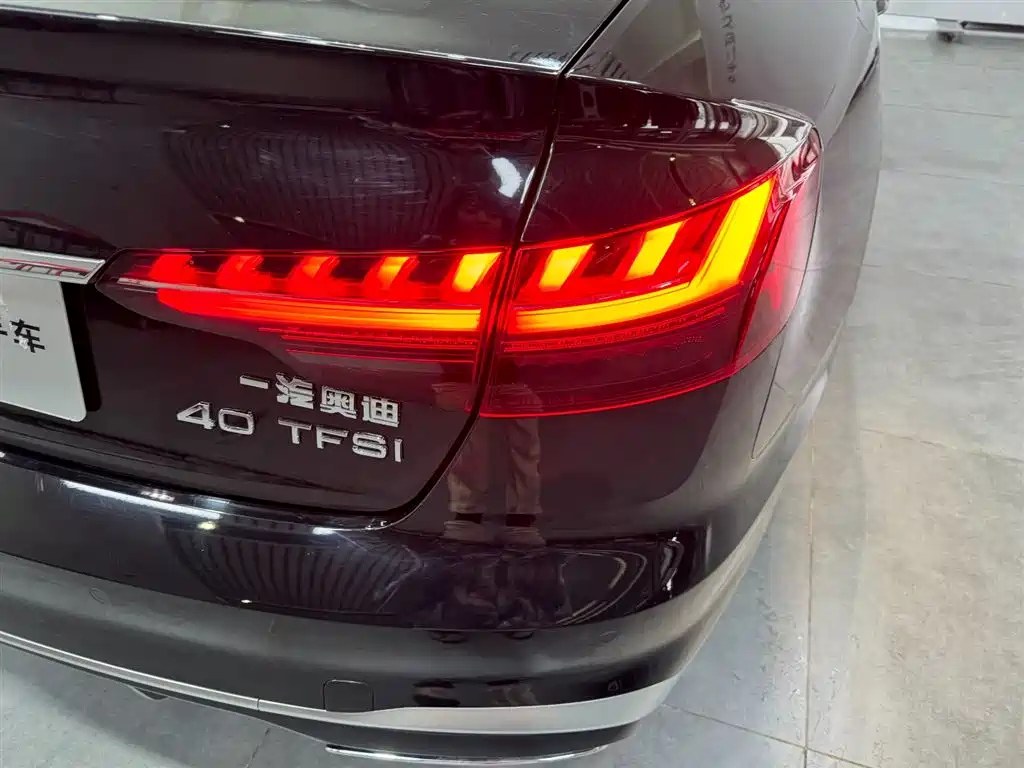 AUDI A4L 2022