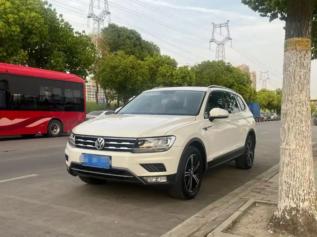 VOLKSWAGEN TIGUAN L 2019