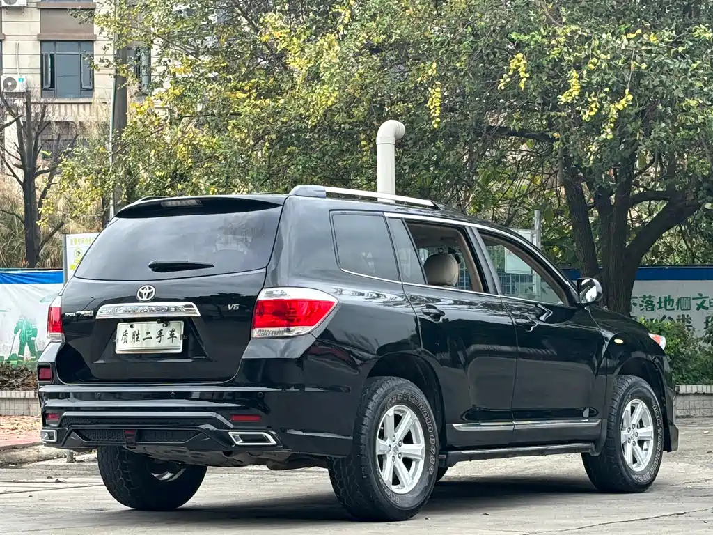 TOYOTA HIGHLANDER 2014