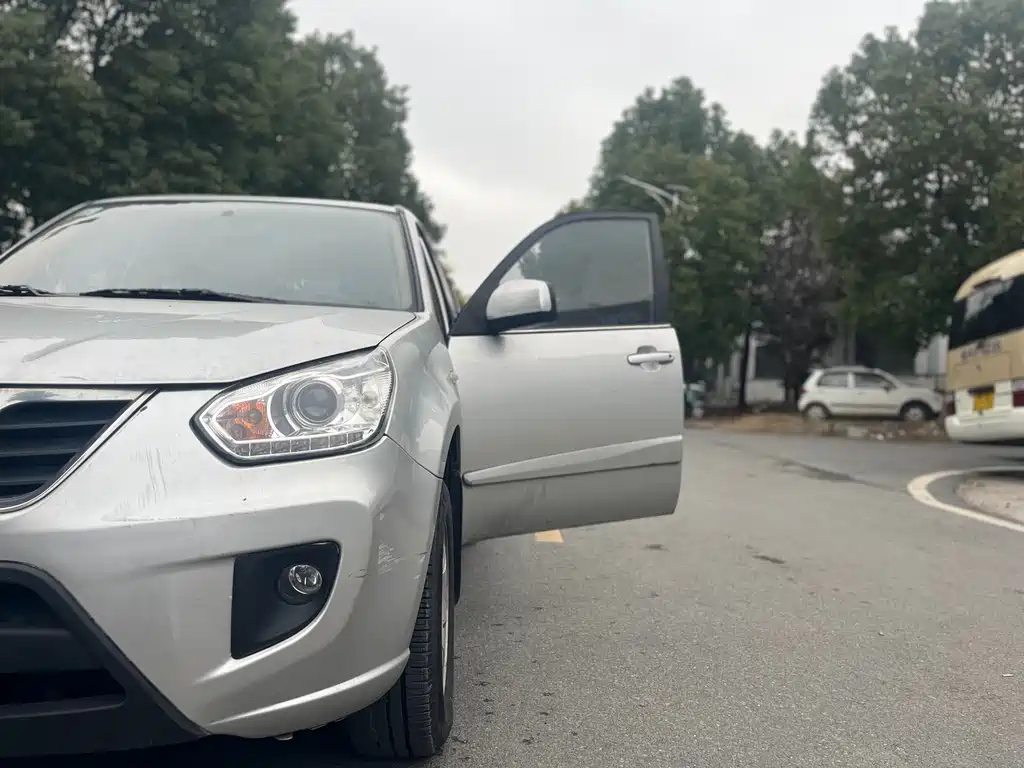 CHERY TIGGO 2011