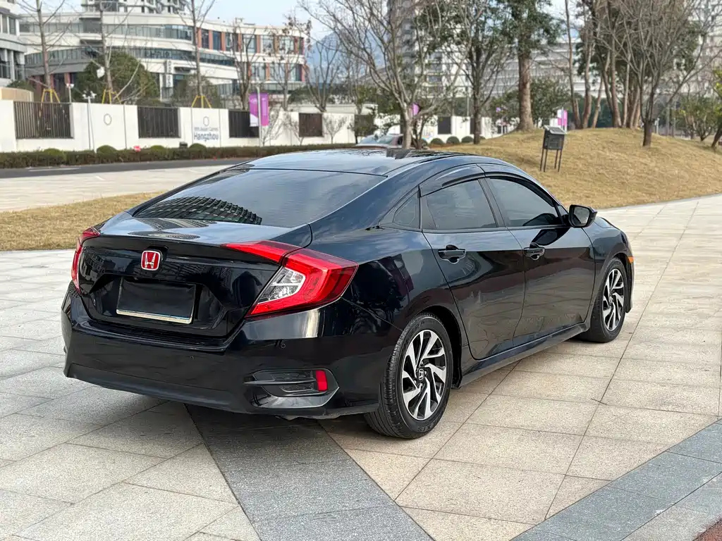 HONDA CIVIC 2019