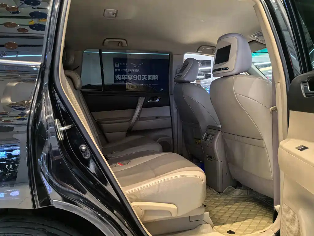 TOYOTA HIGHLANDER 2014