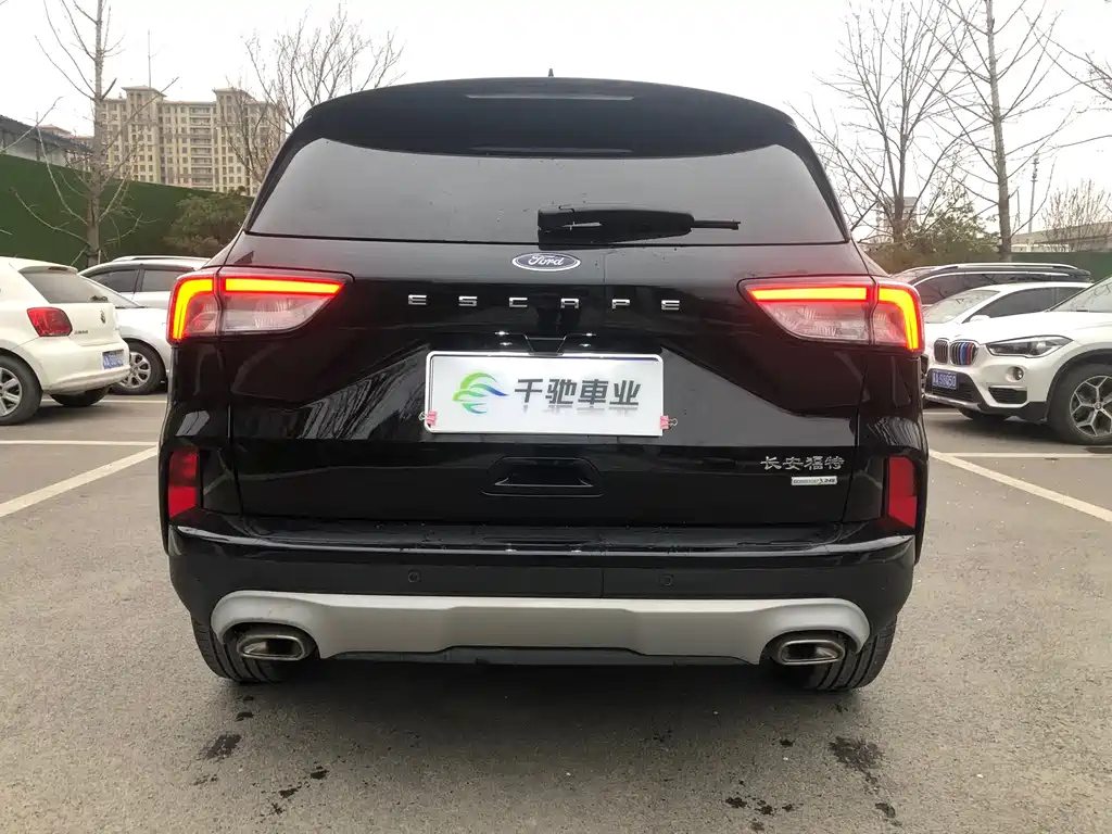 FORD ESCAPE 2021