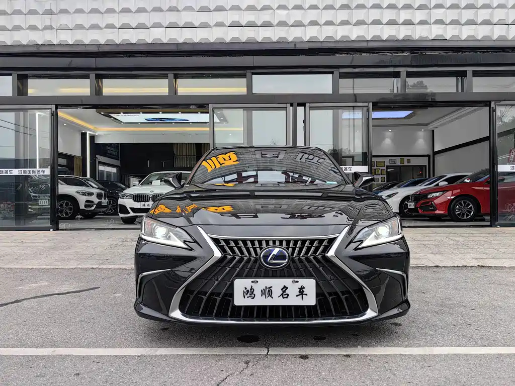 LEXUS ES 2021