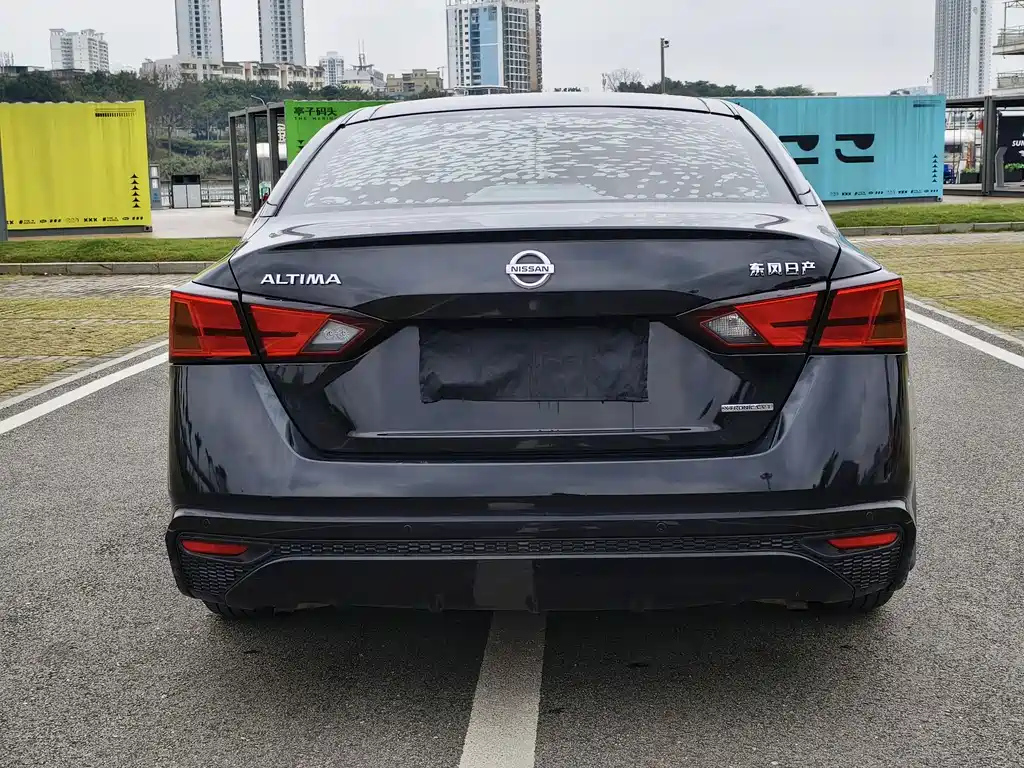 NISSAN TEANA 2019