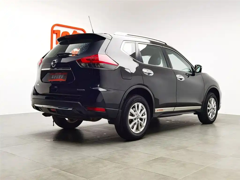 NISSAN X-TRAIL 2018