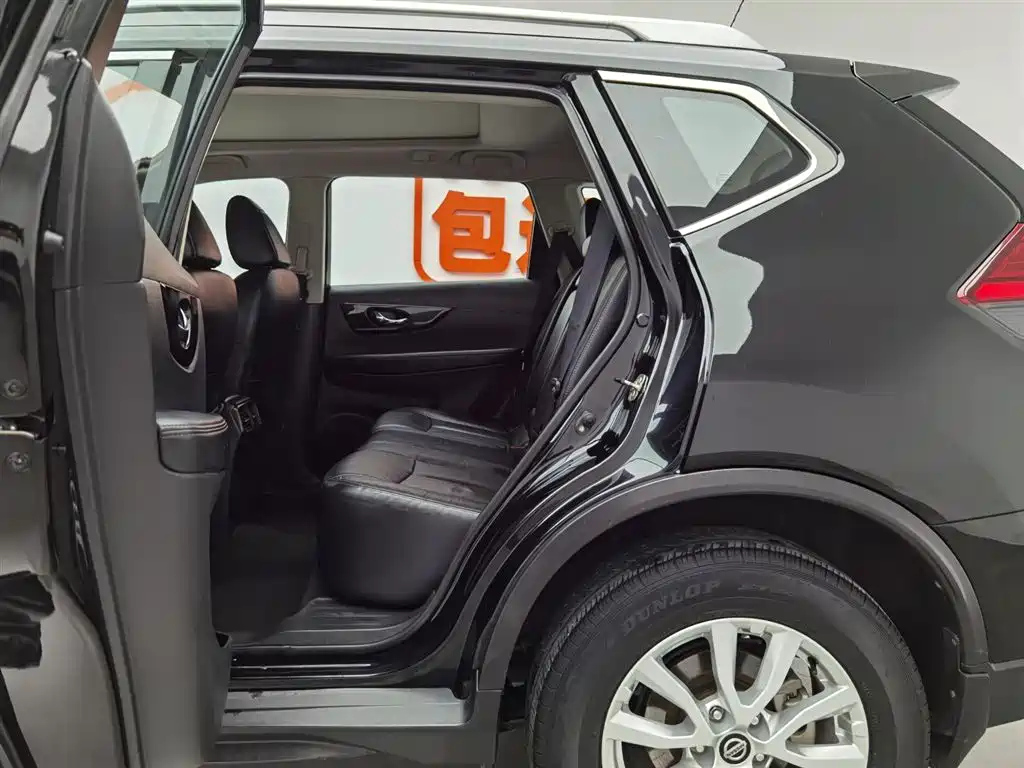 NISSAN X-TRAIL 2018