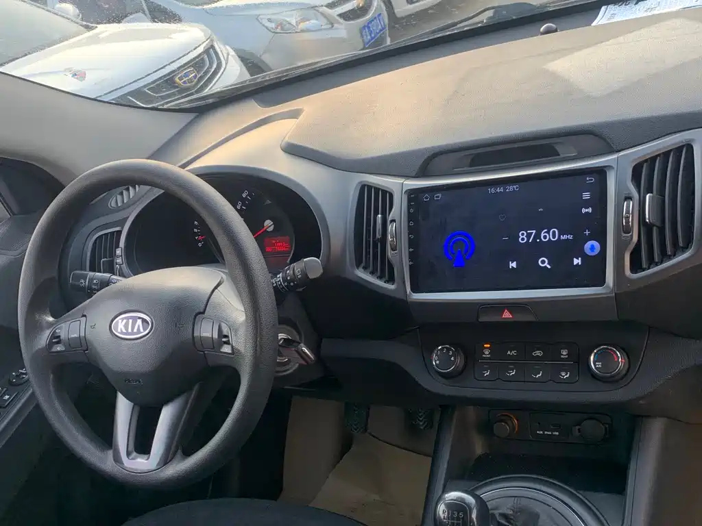 KIA SPORTAGE 2012