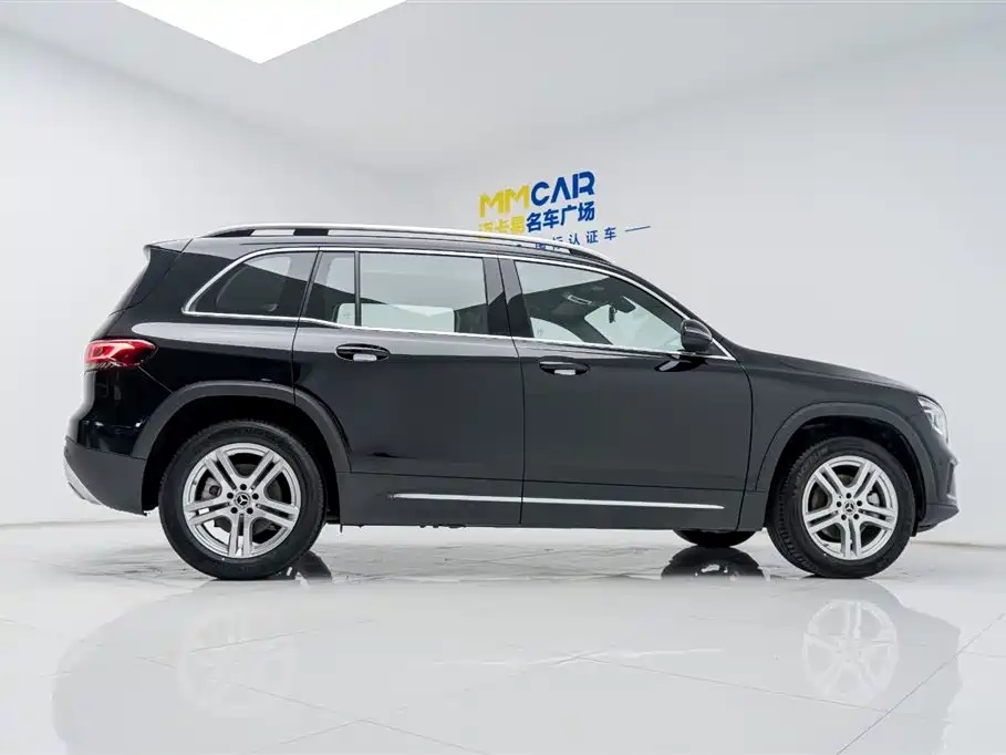 MERCEDES BENZ GLB 2022