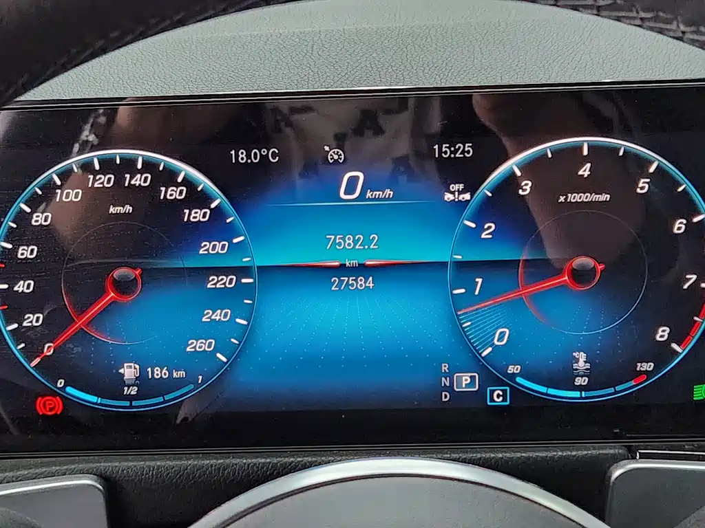 MERCEDES BENZ GLB 2022