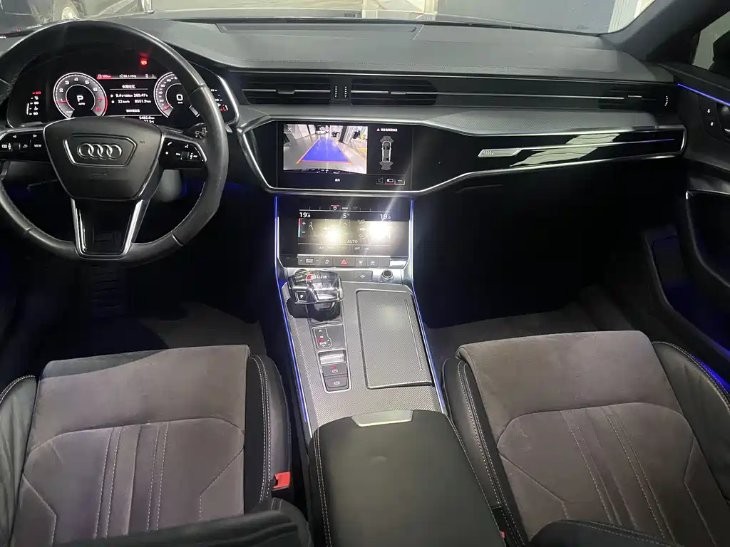 AUDI A6L 2021