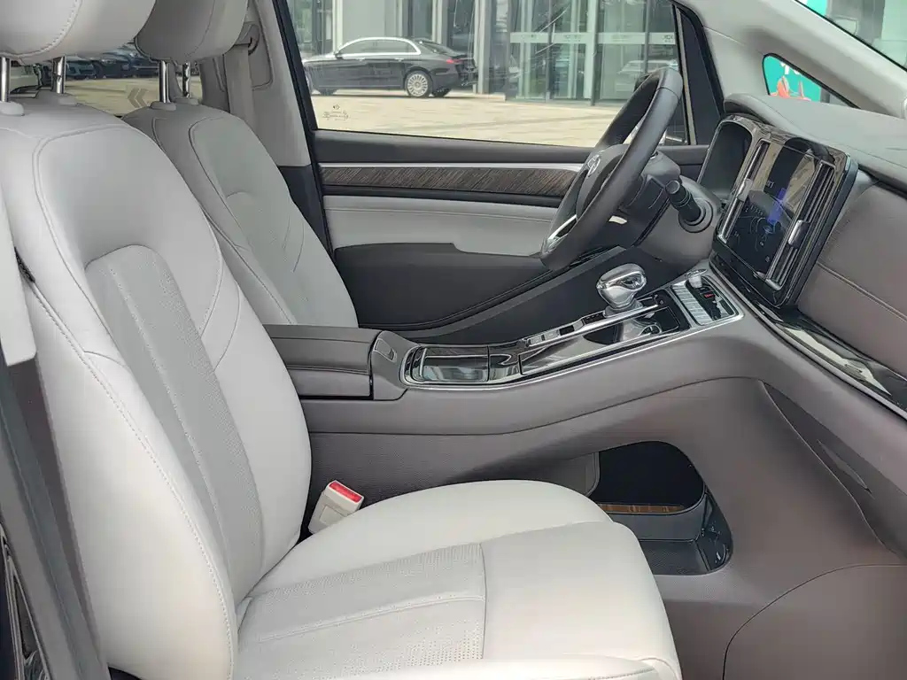 TRUMPCHI M8 2022