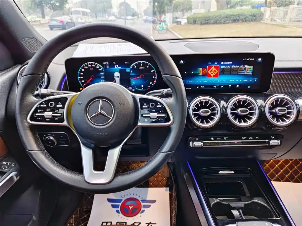 MERCEDES BENZ GLB 2020