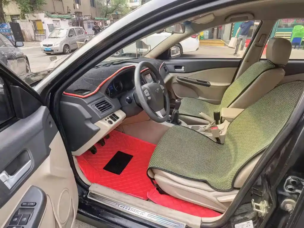 CHERY E5 2011