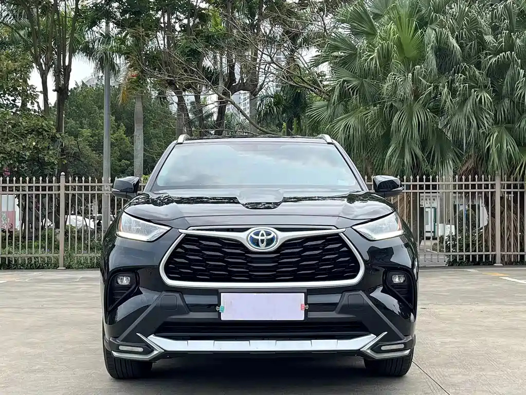 TOYOTA HIGHLANDER 2023