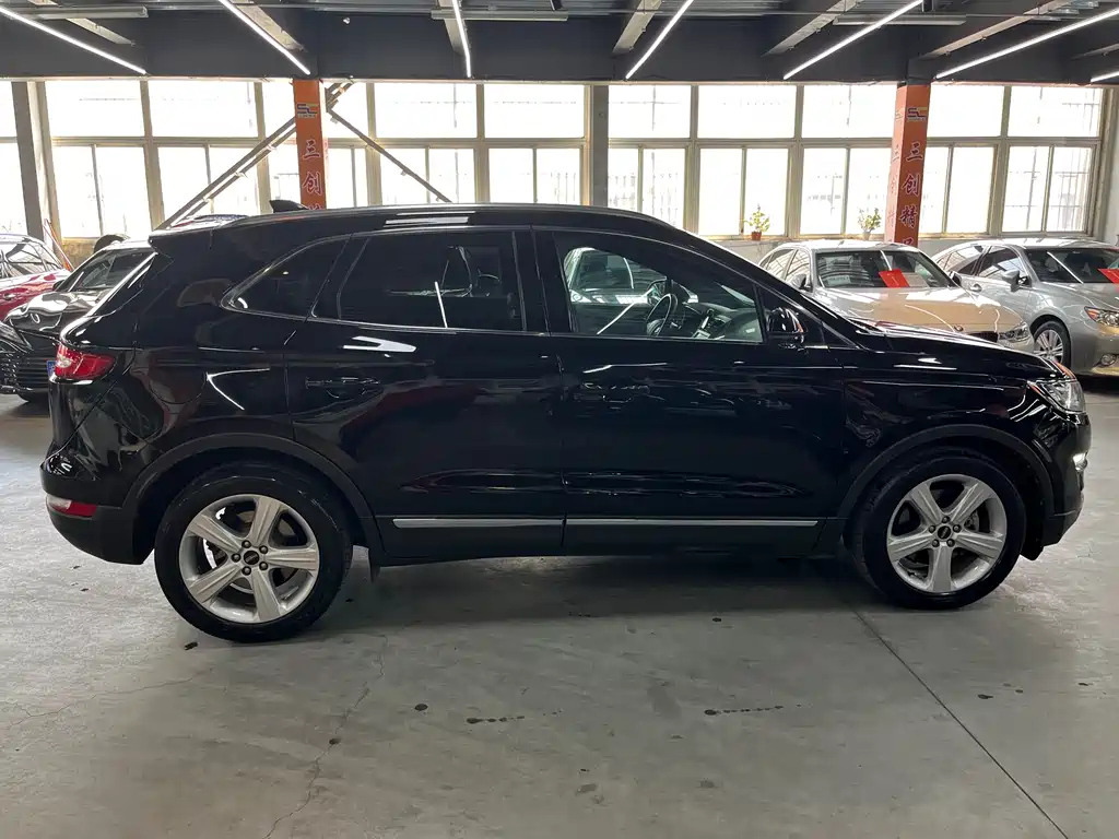 LINCOLN MKC 2017