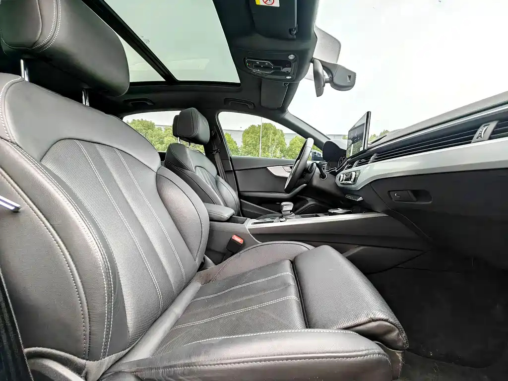 AUDI A4L 2022