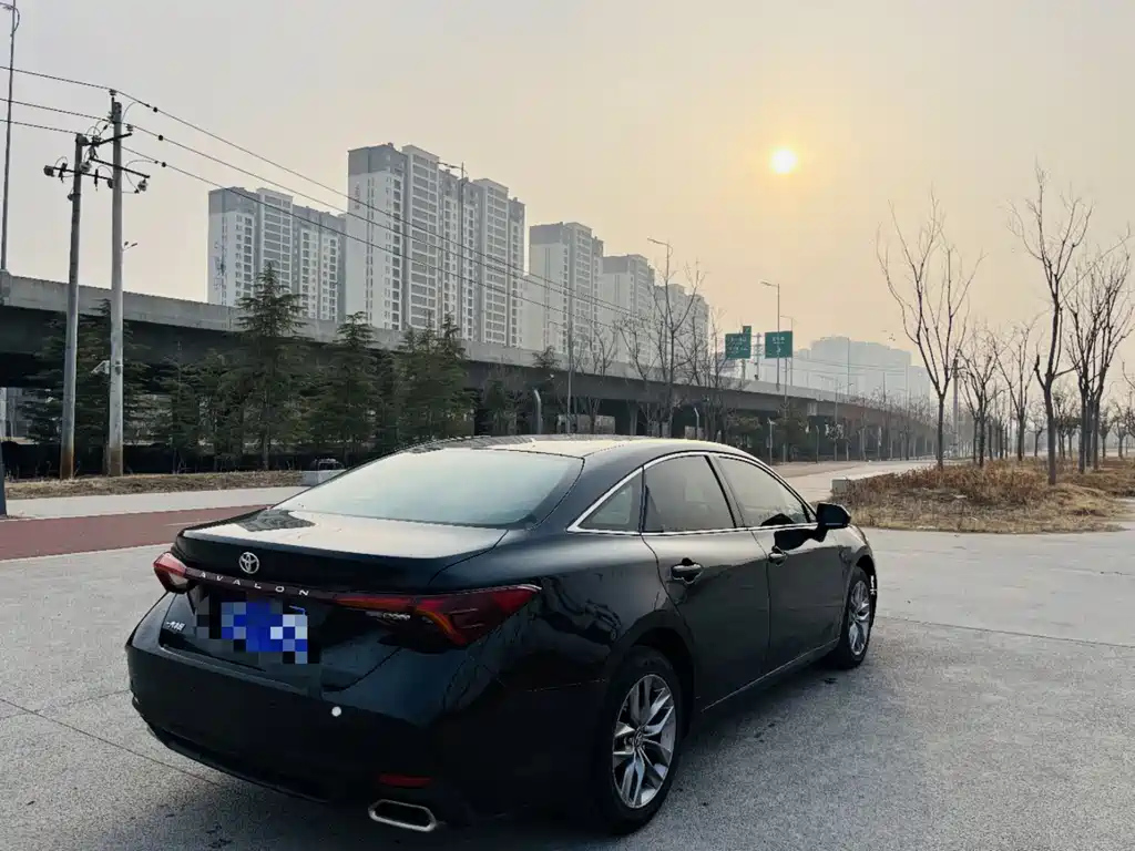 TOYOTA AVALON 2021