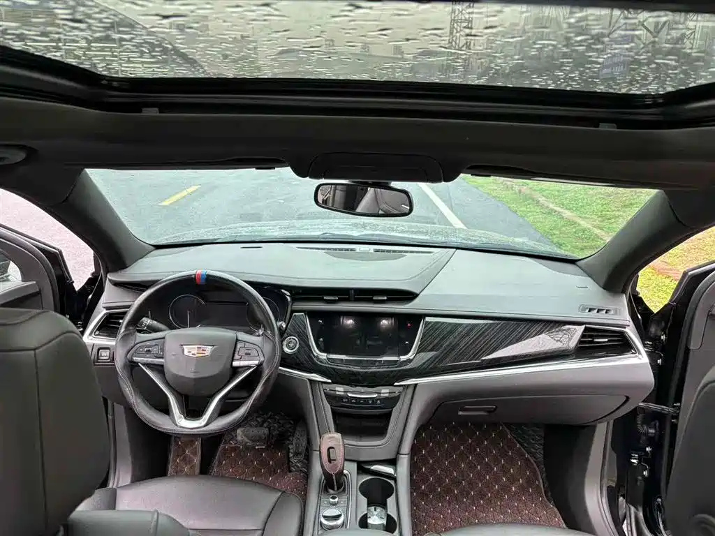 CADILLAC XT6 2022