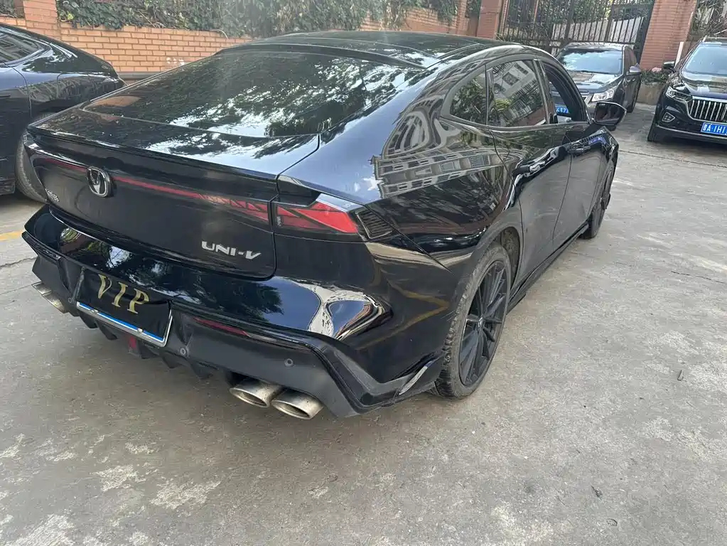 CHANGAN UNI-V 2023