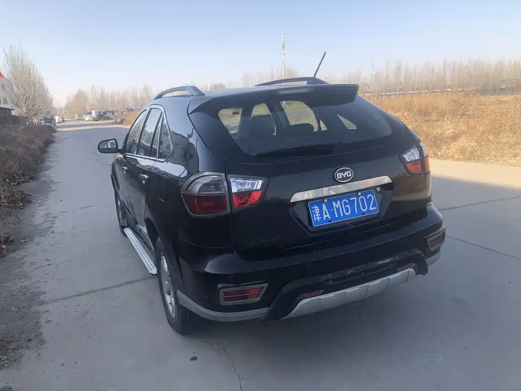 BYD S6 2012