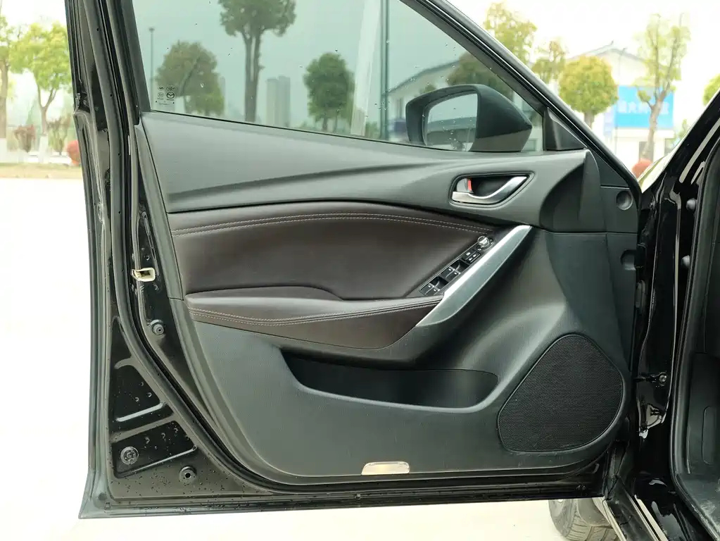 MAZDA ATENZA 2018