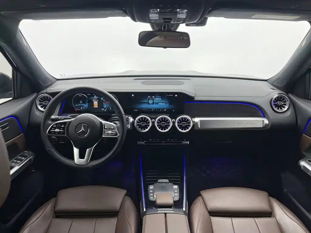 MERCEDES BENZ GLB 2021
