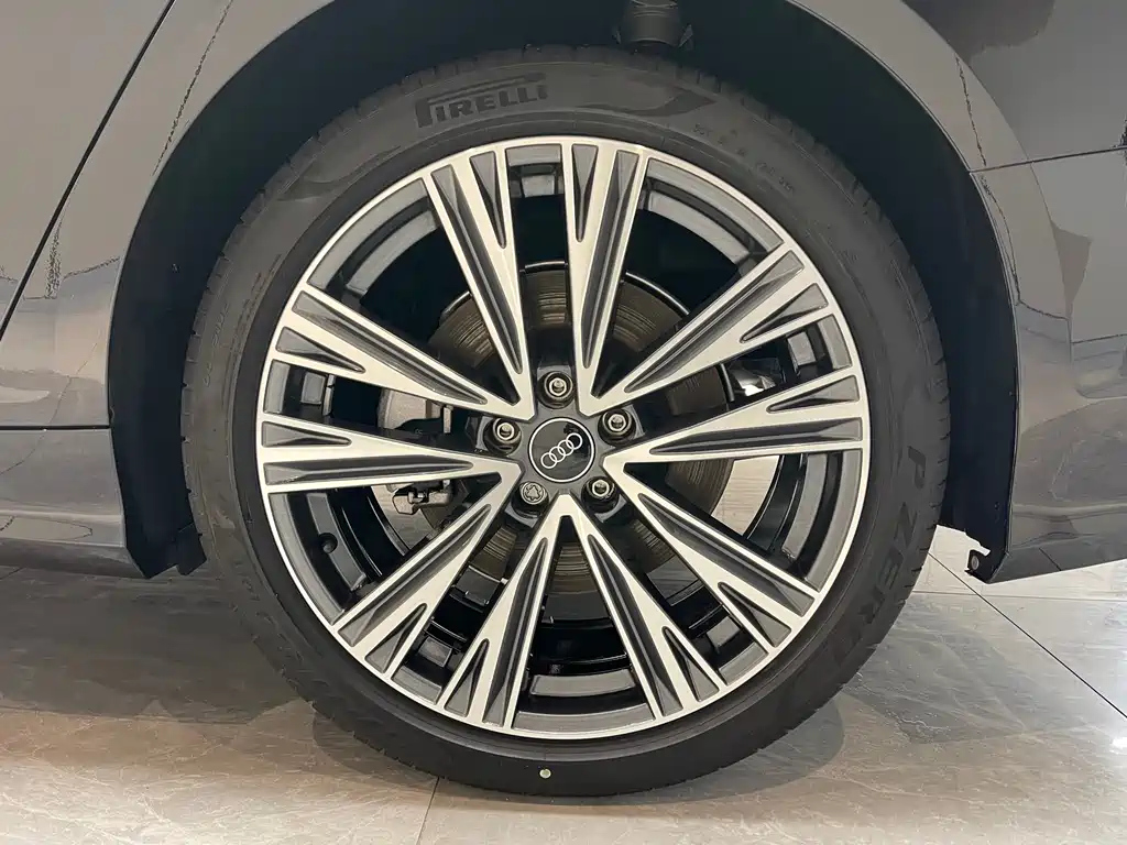 AUDI A6L 2023