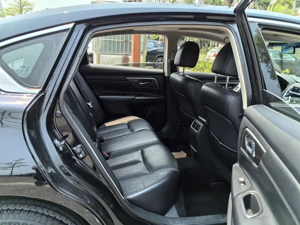 NISSAN TEANA 2014