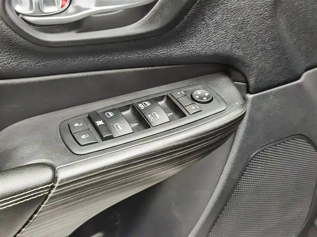 JEEP CHEROKEE 2017