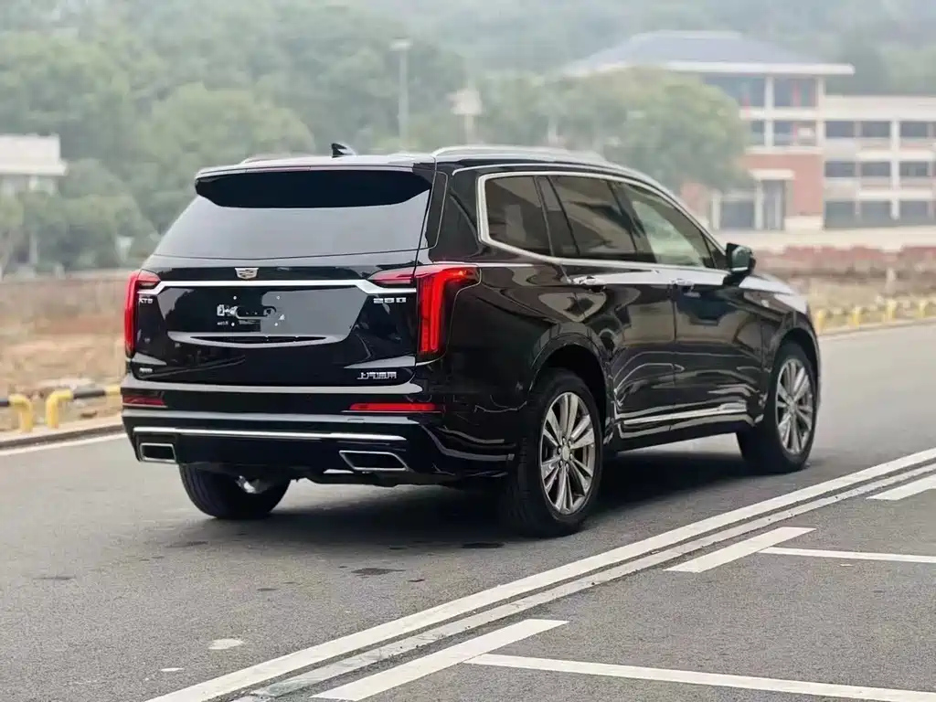 CADILLAC XT6 2022