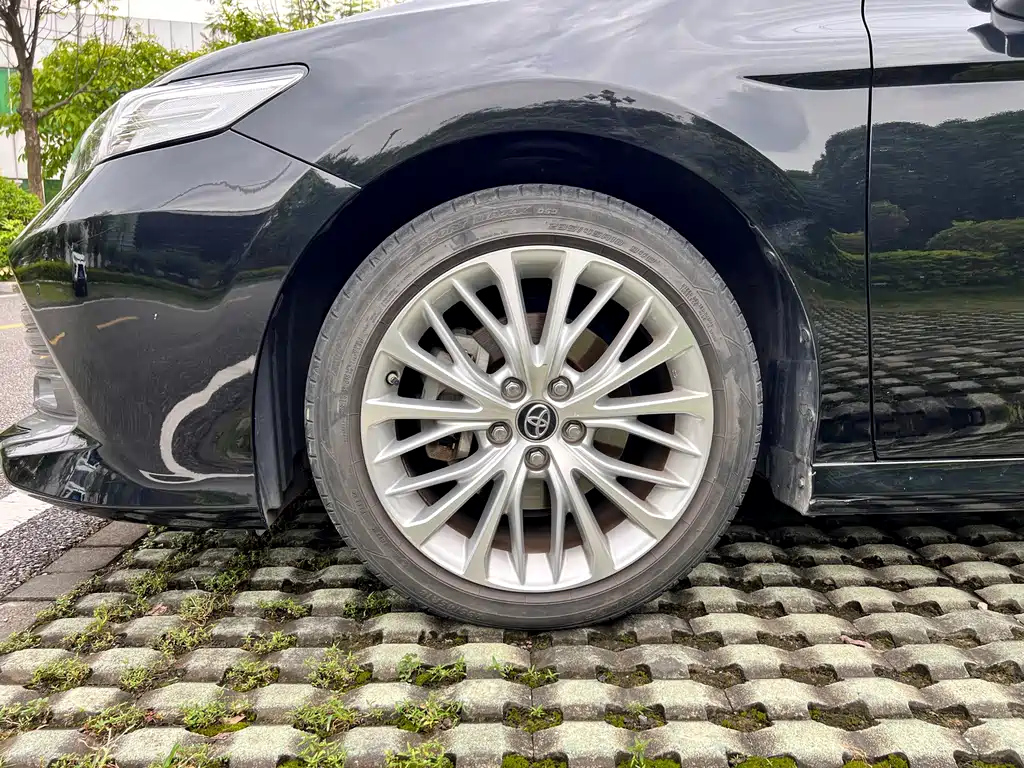 TOYOTA CAMRY 2018