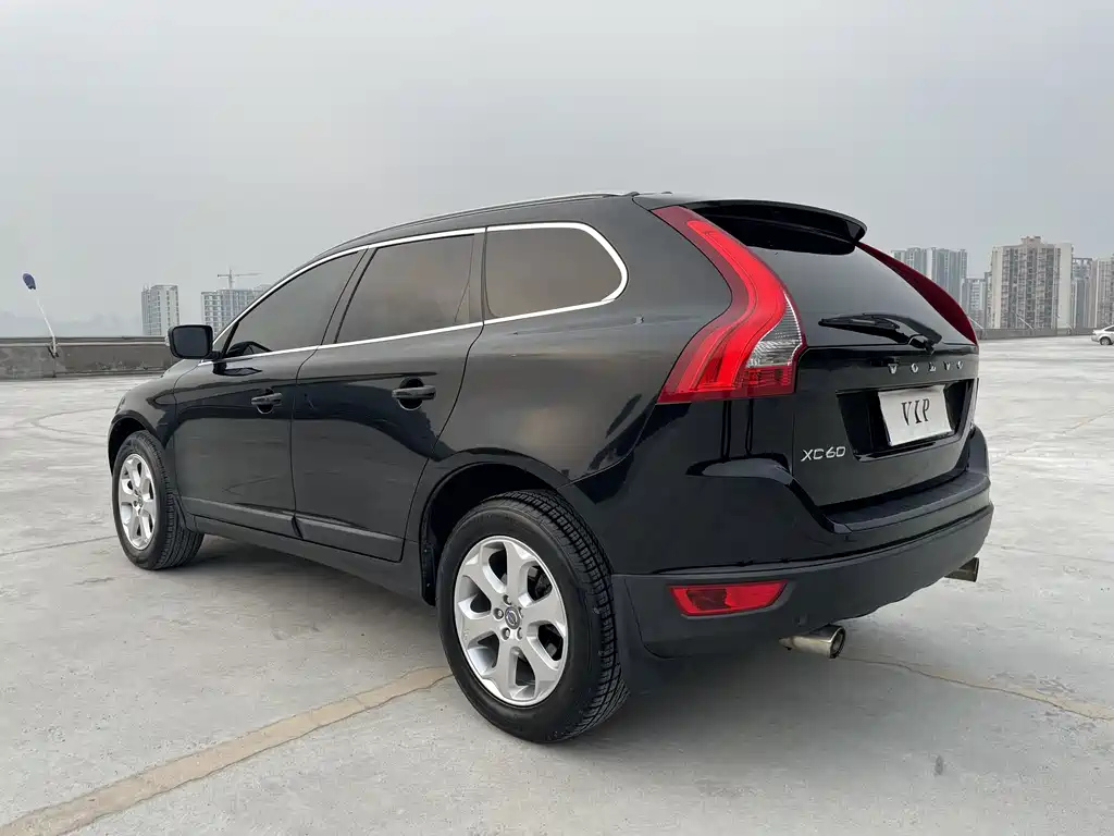 VOLVO XC60 IMPORT 2013