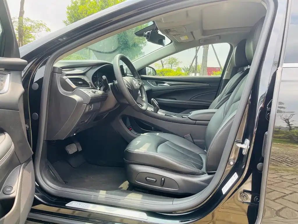 BUICK LACROSSE 2021