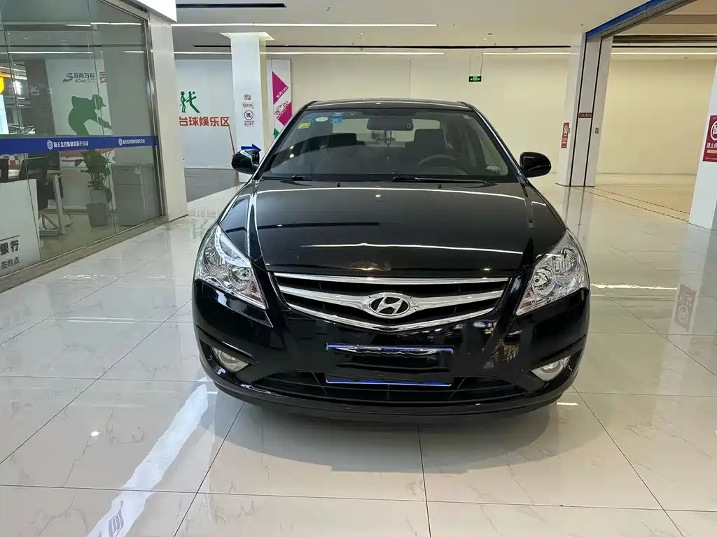 HYUNDAI CELESTA 2010