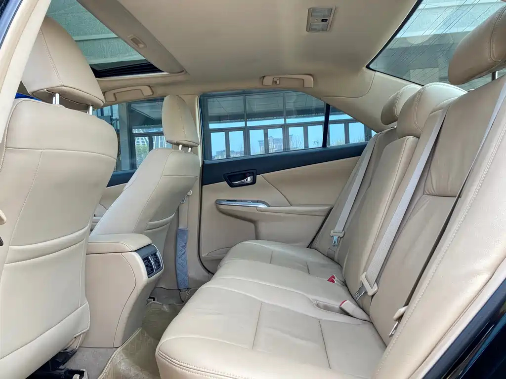 TOYOTA CAMRY 2013