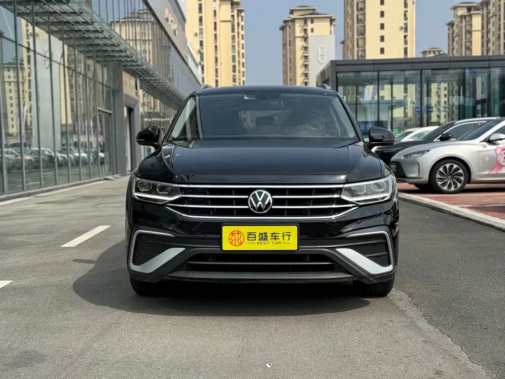 VOLKSWAGEN TIGUAN L 2022