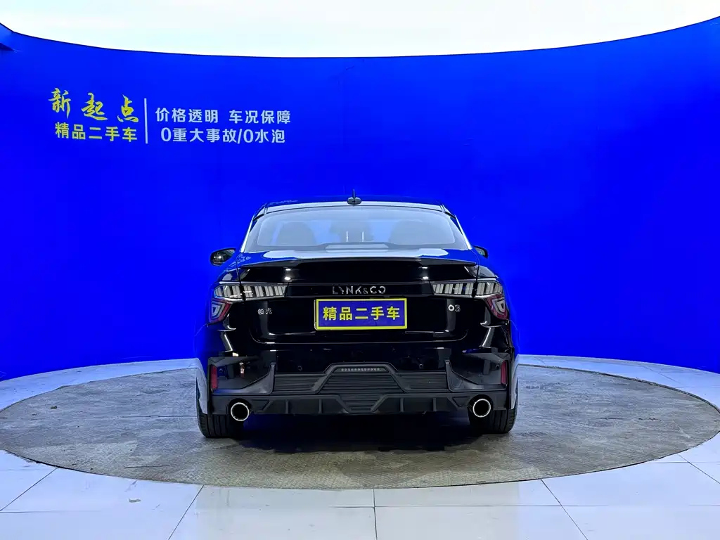 LYNK&CO 03 2021