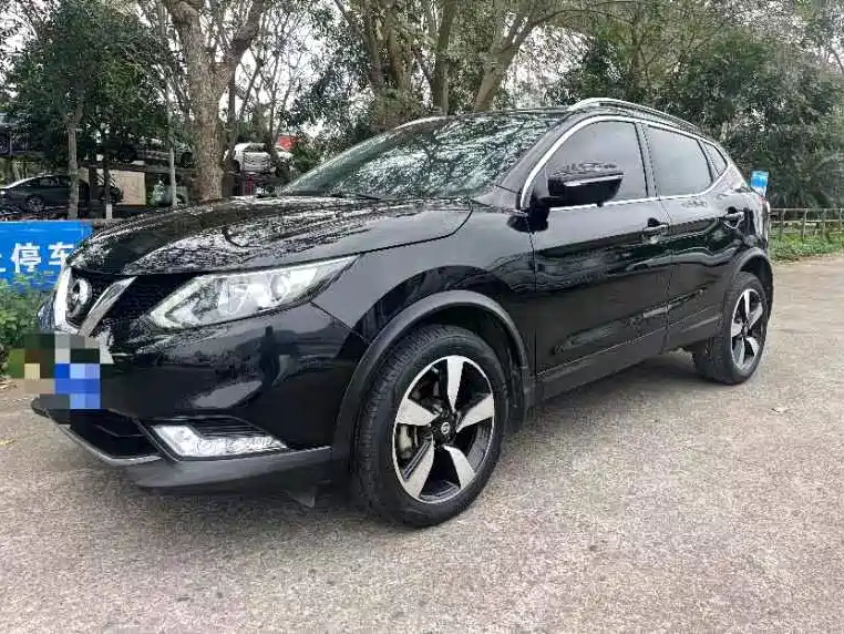 NISSAN QASHQAI 2019