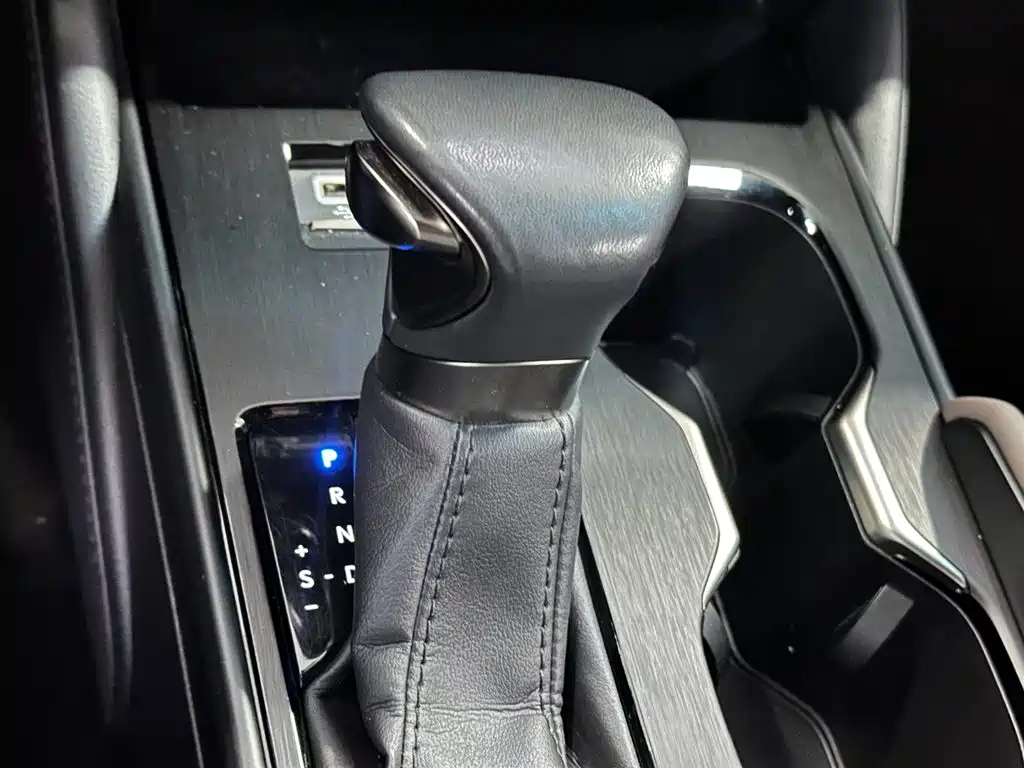 LEXUS ES 2023