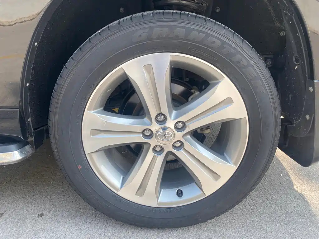 TOYOTA HIGHLANDER 2012