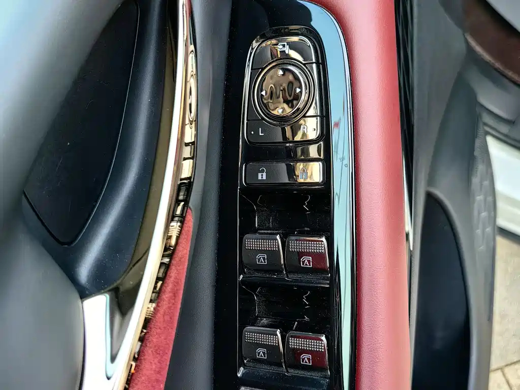 TRUMPCHI M8 2023