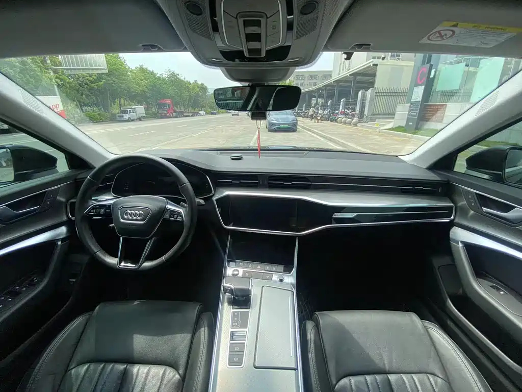 AUDI A6L 2021