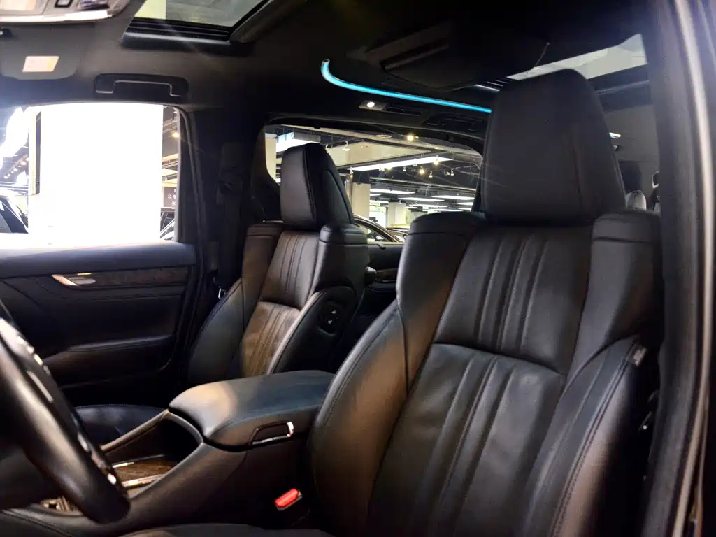 TOYOTA ALPHARD 2020