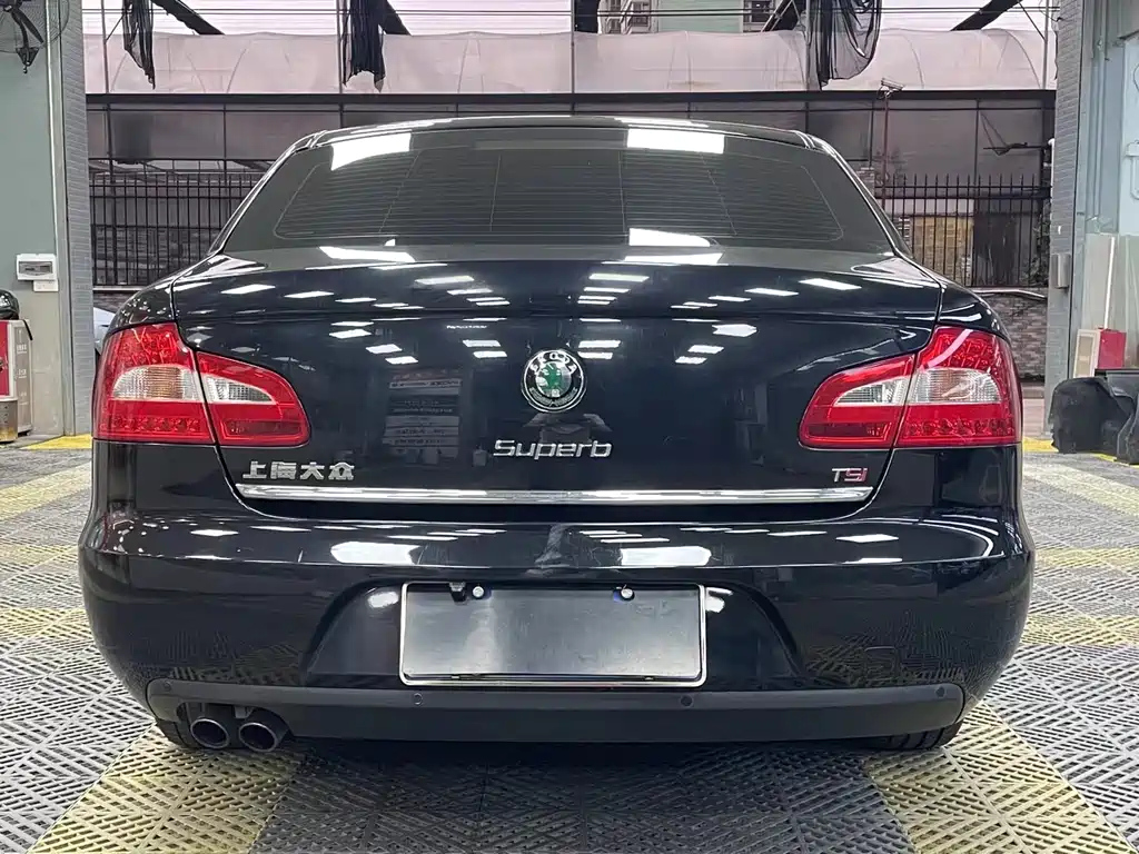 SKODA SUPERB 2013