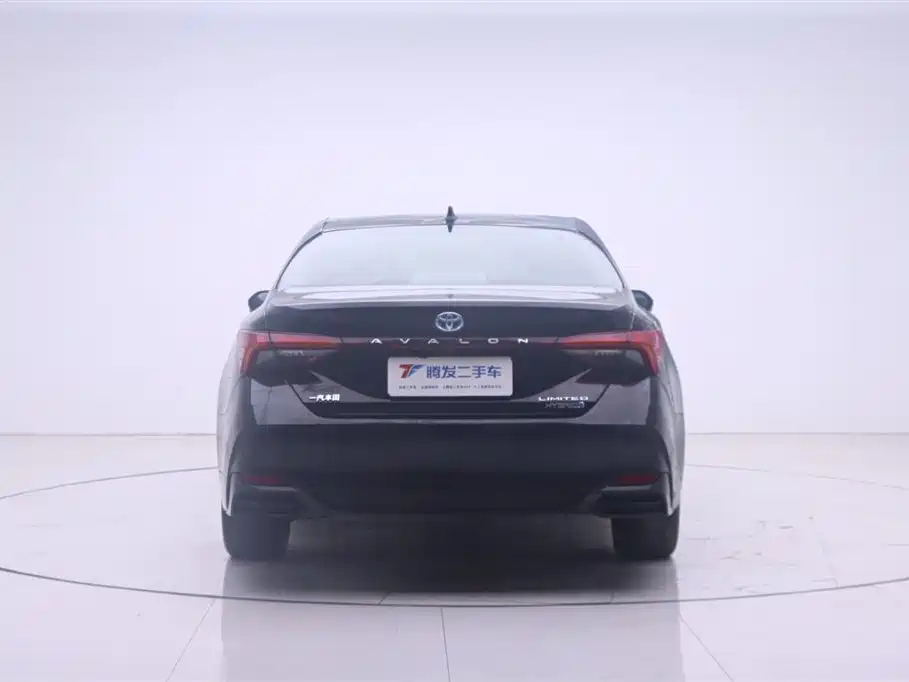 TOYOTA AVALON 2019