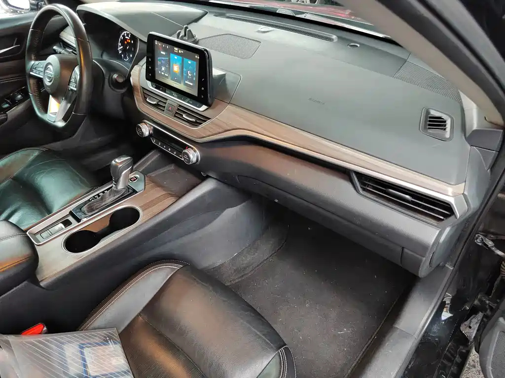 NISSAN TEANA 2021