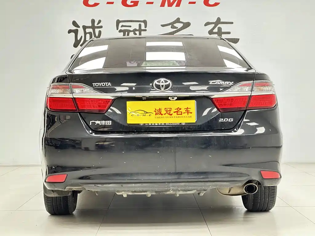 TOYOTA CAMRY 2016
